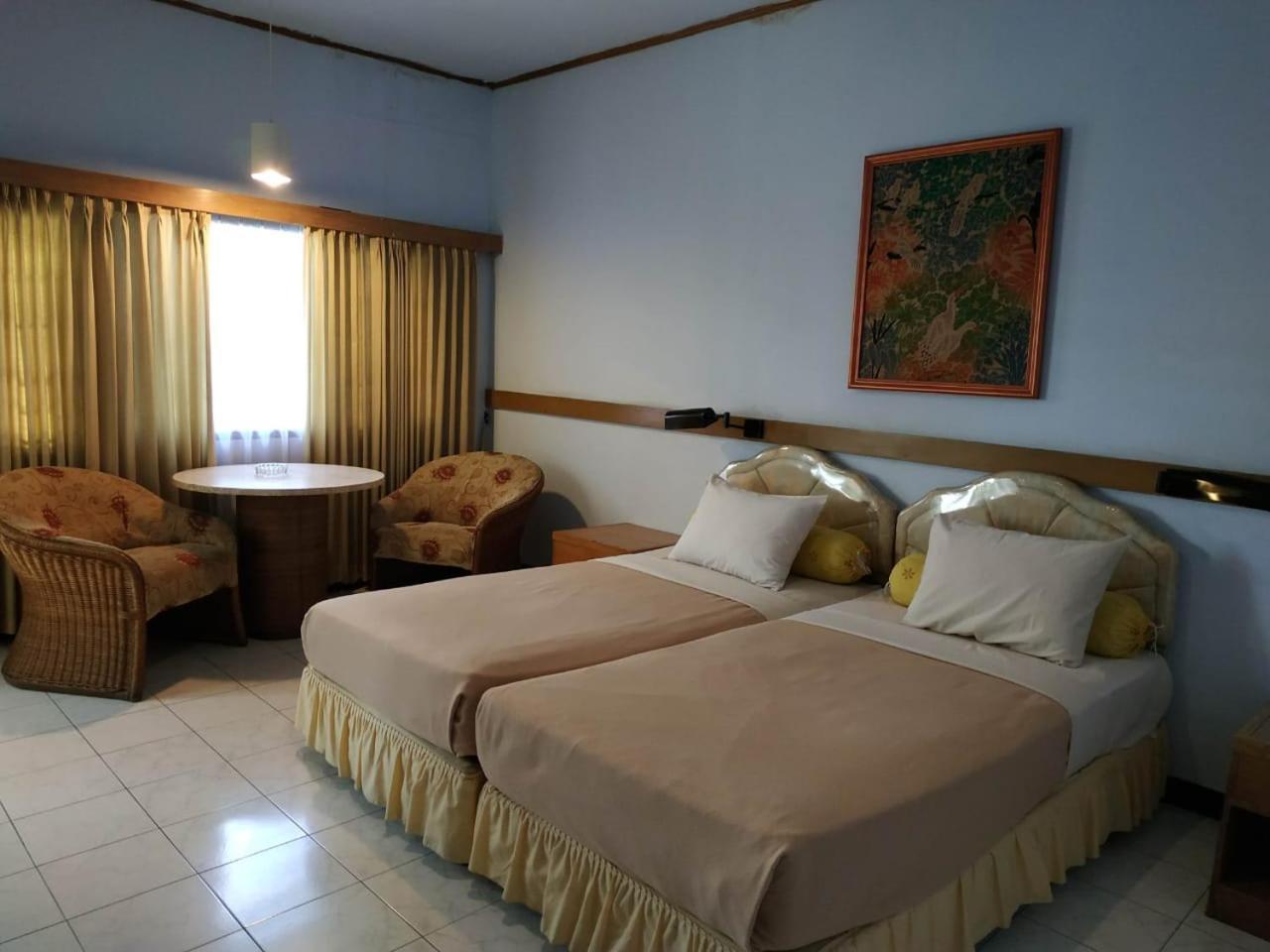 מאלאנג Hotel Menara מראה חיצוני תמונה