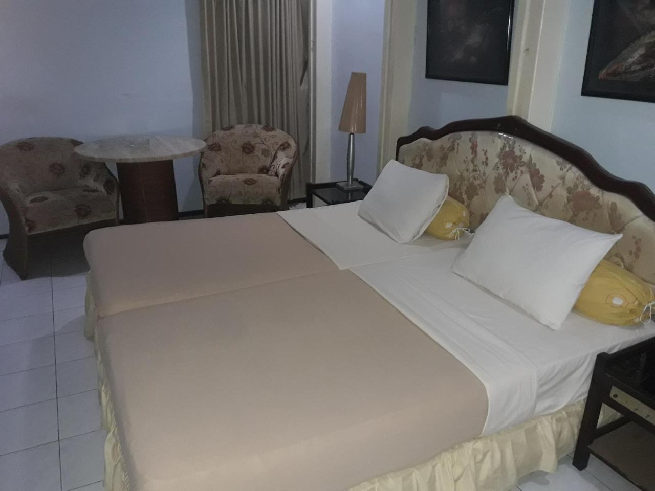 מאלאנג Hotel Menara מראה חיצוני תמונה